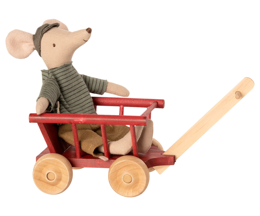 Maileg_wooden_wagon_red_with_brother_mouse