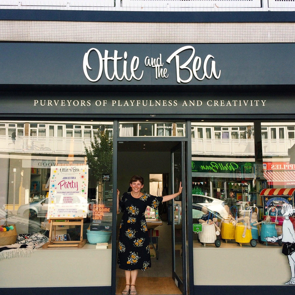 Sparkle Child visits Ottie and the Bea