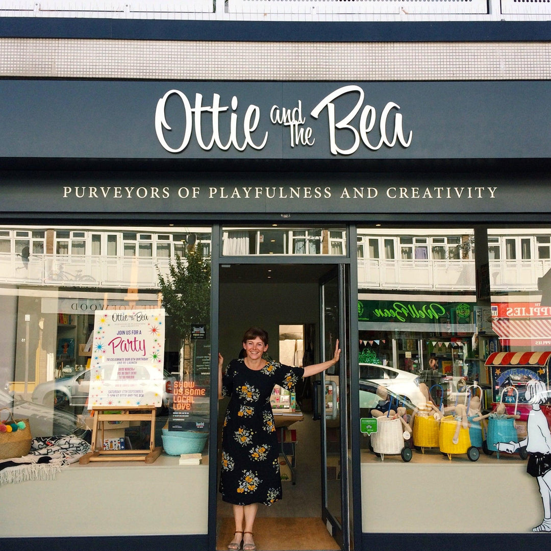 Sparkle Child visits Ottie and the Bea