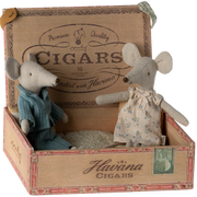 Maileg_mum&dad_cigarbox
