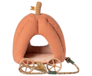 pumpkin_carriage_from_Maileg
