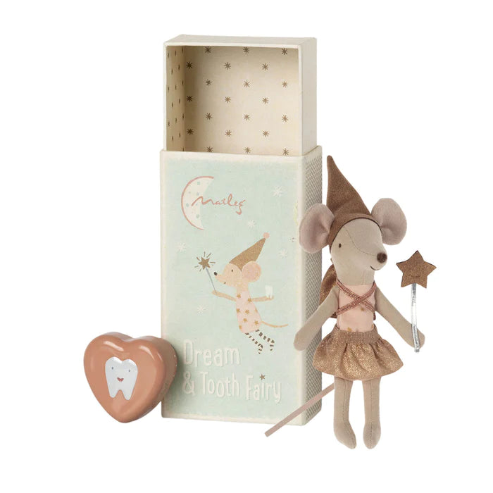 maileg-mouse-tooth-fairy-standing-next-to-ibox